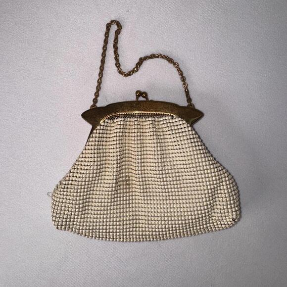 Vintage 1950s Whiting and Davis Metal Mesh Handbag - Picture 2 of 6